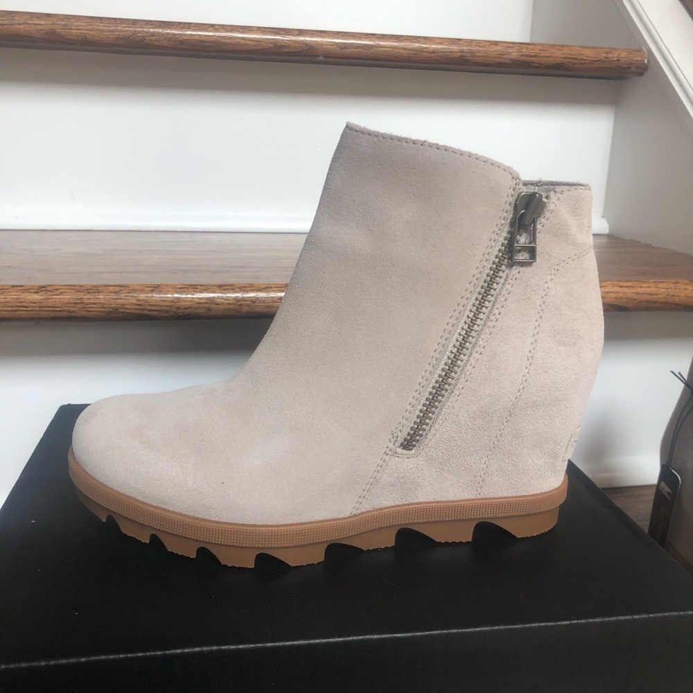Sorel boots size 7